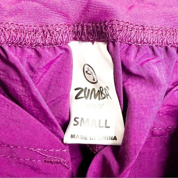 Zumba NWT! Women's Feelin’ It Cargo Capri Plum Relaxed Fit Dance Pants Size S - Picture 4 of 6